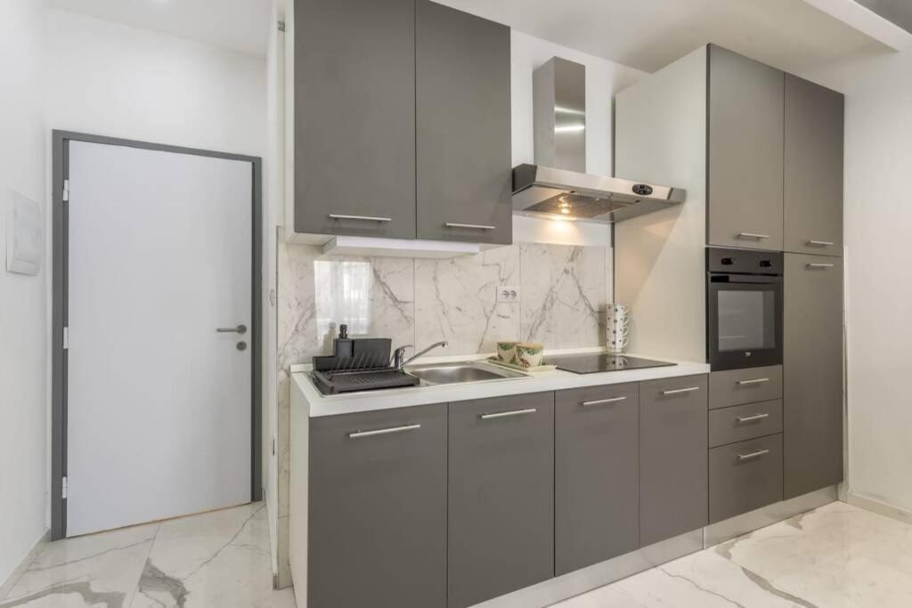 Royal Platinum Studio Apartment Vodice Exterior photo