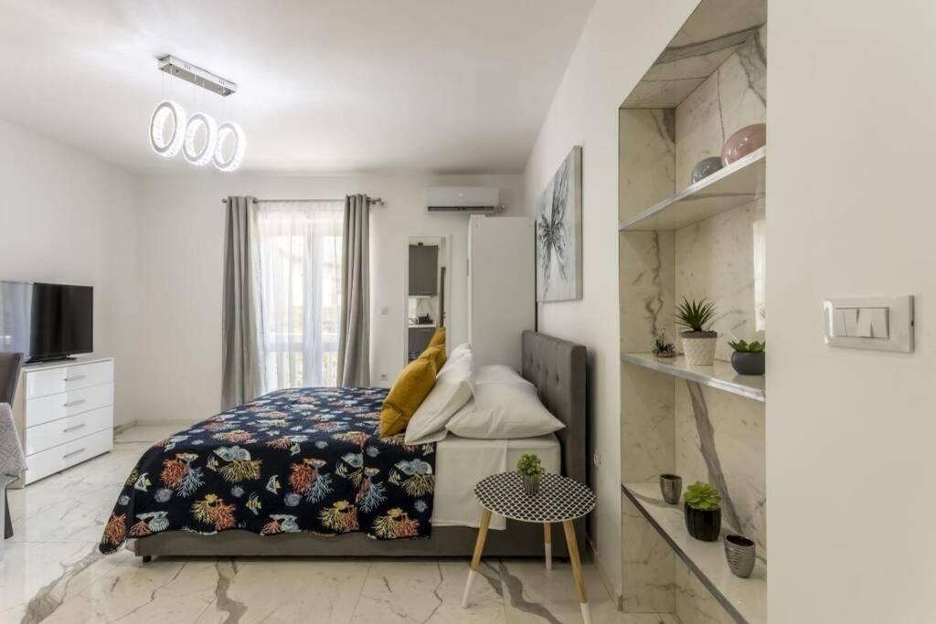 Royal Platinum Studio Apartment Vodice Exterior photo